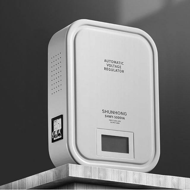 Rregullatori i tensionit Shunhong 220V Energjia shtëpiake me ajër të kondicionuar Kompjuter 5000W RREGULLIMI I RREGULLIT TUAJ FAKE TUAJ FASE.